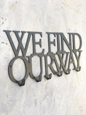 Вешалка настенная "We find our way"
